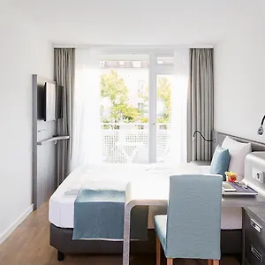 https://derag-livinghotel-maximilian.nuremberg-hotels.org